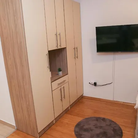 Tovilovic Apartment